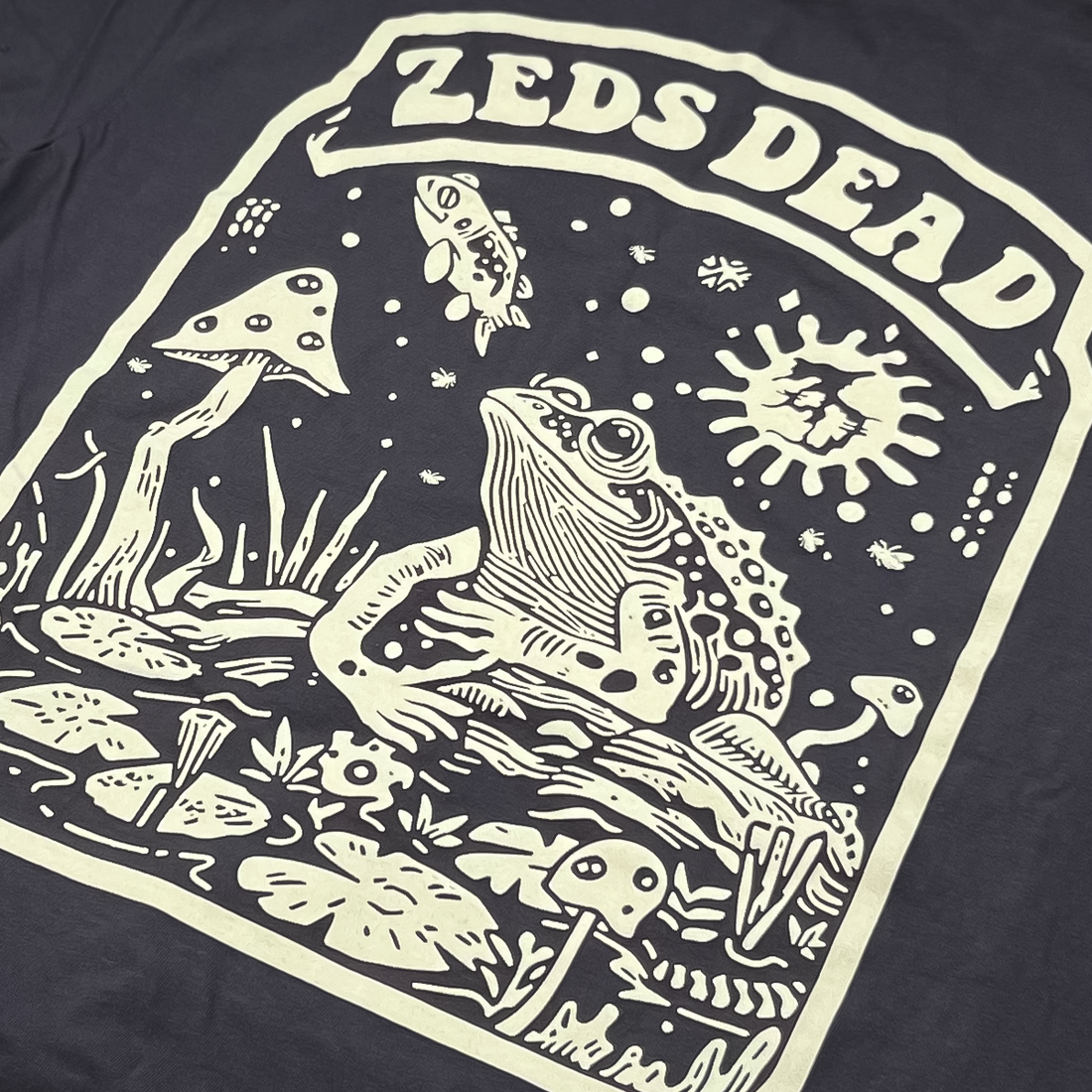 ZEDS DEAD - Frog Noizes Premium Heavyweight Tee - Graphite